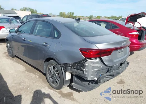 2023 Kia Forte Lxs из США, поврежденный, VIN 3KPF24ADXPE685901